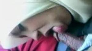 2020 Hijabi Porn Covered Girl Reveals All and Gets Intimate