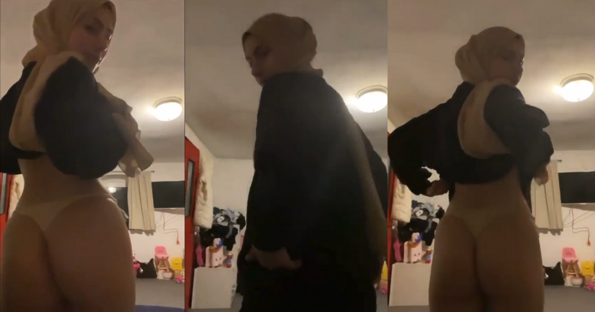 Arab Teen in Hijab Strips and Reveals Assets